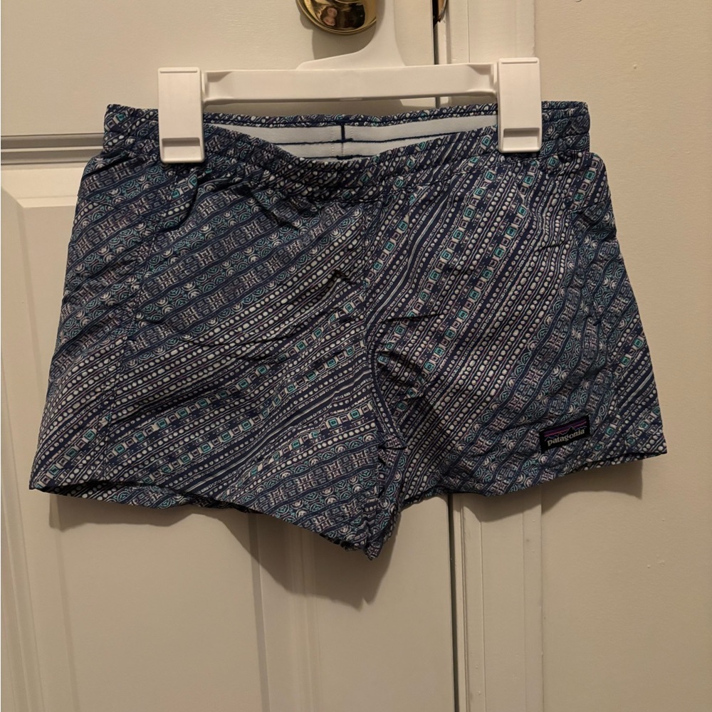 Patagonia girls shorts size large
